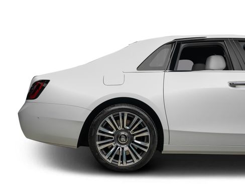 Used 2022 Rolls-Royce Ghost AWD/4WD image 27
