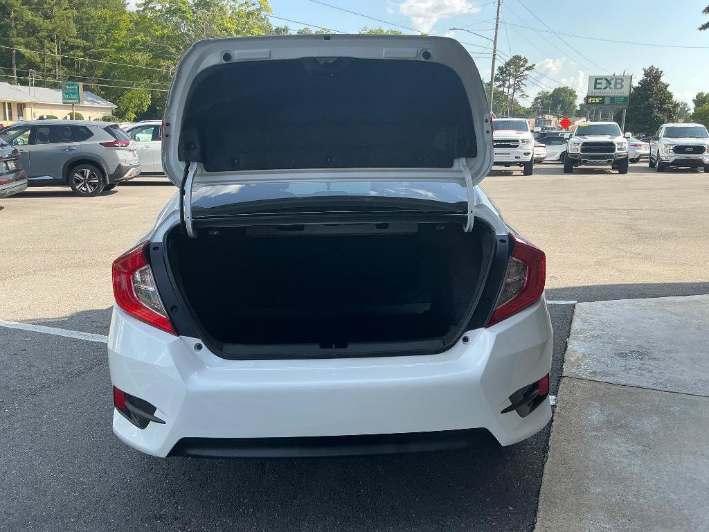 Used 2017 Honda Civic Touring image 7