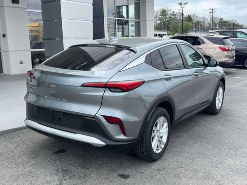 New 2026 Buick Envista Preferred image 3