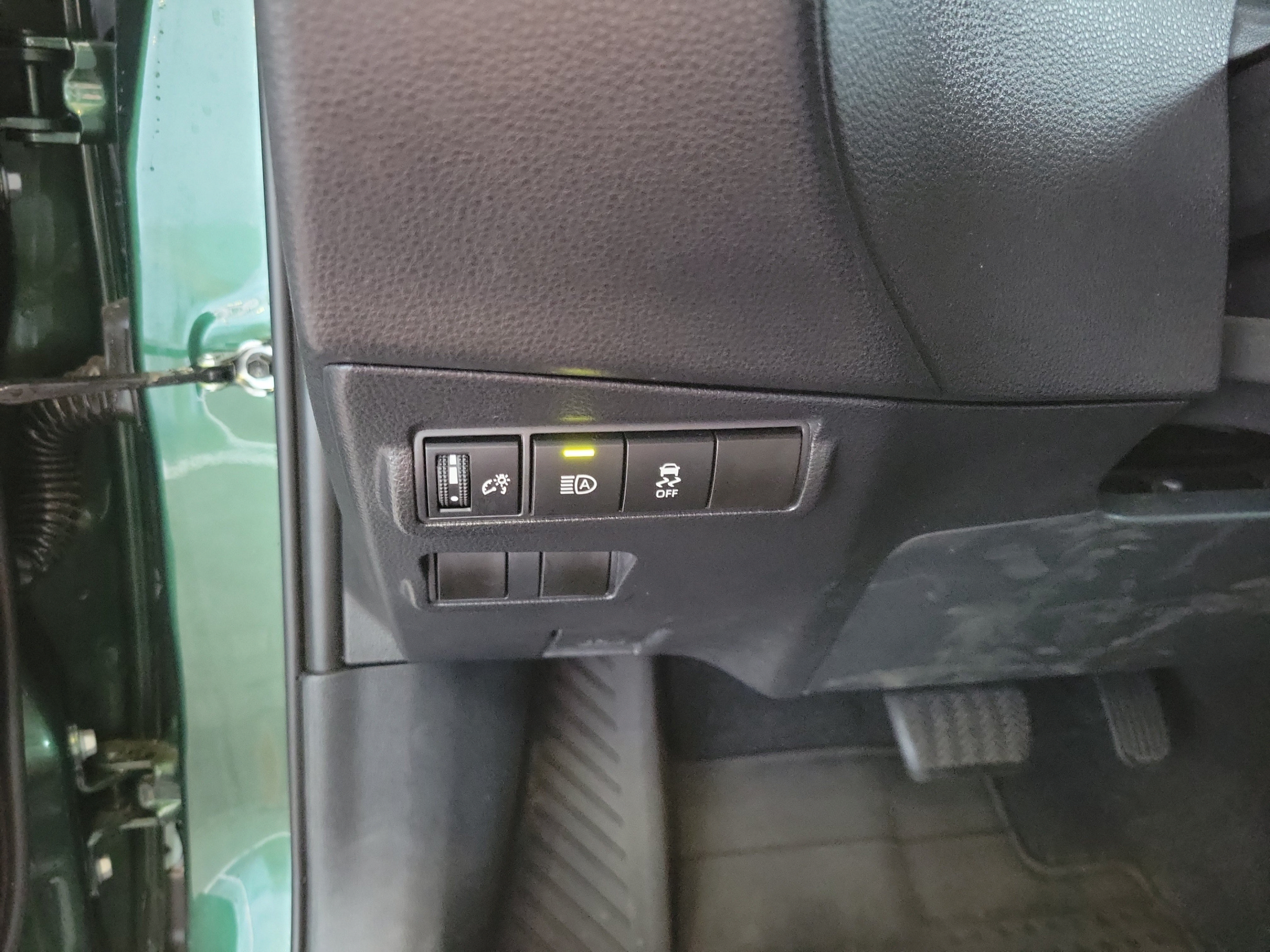 Certified 2026 Toyota Corolla Cross LE w/ Moonroof Package FWD image 45