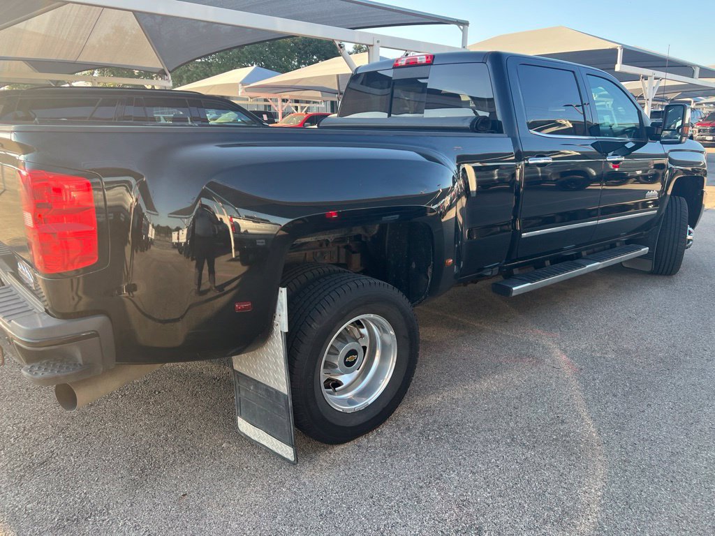 Used 2019 Chevrolet Silverado 3500 High Country w/ Duramax Plus Package AWD/4WD image 3