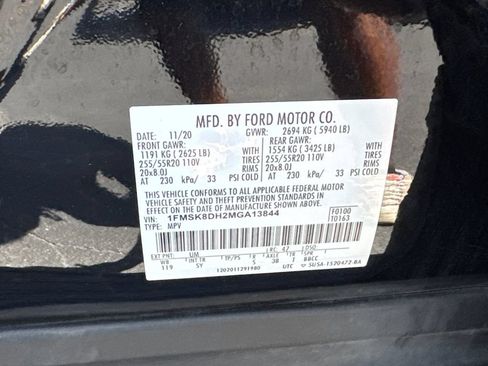 Used 2021 Ford Explorer XLT w/ Equipment Group 202A AWD/4WD image 34