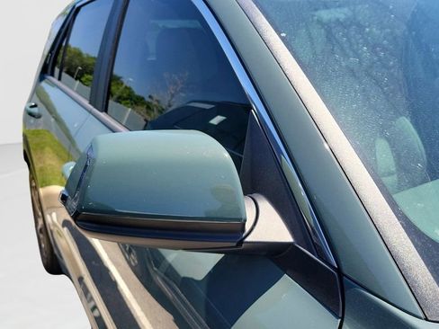 Used 2025 Kia Niro EX image 10