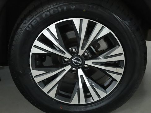 Certified 2023 Nissan Rogue SV w/ SV Premium B Package AWD/4WD image 44