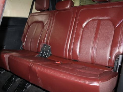 Used 2022 Ford Expedition Max Limited image 25