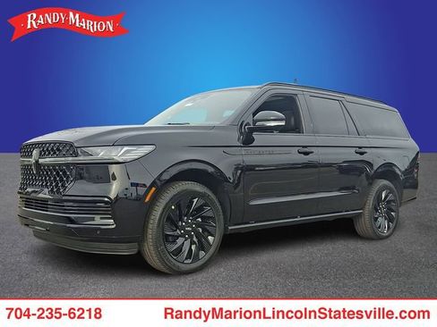 New 2026 Lincoln Navigator L Reserve w/ Jet Appearance Package AWD/4WD image 1