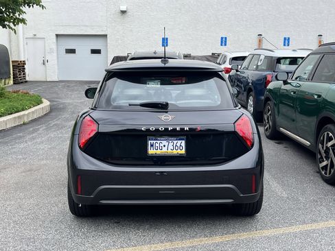 Used 2025 MINI Cooper S image 8