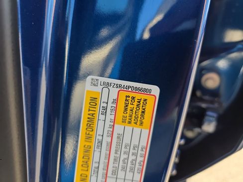 Certified 2023 Buick Envision Avenir image 40