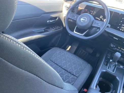 New 2026 Nissan Kicks SV image 15