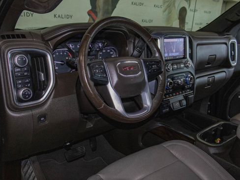 Used 2019 GMC Sierra 1500 SLT w/ SLT Premium Plus Package AWD/4WD image 6