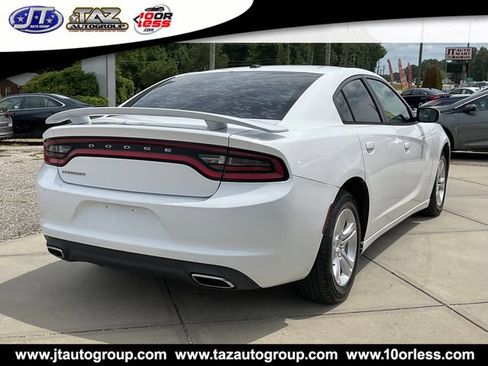 Used 2015 Dodge Charger SE RWD image 7