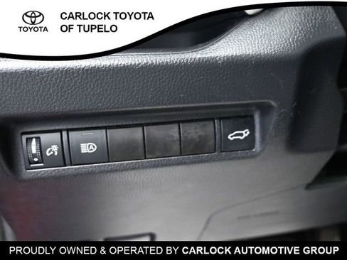 Used 2019 Toyota RAV4 XLE Premium image 18