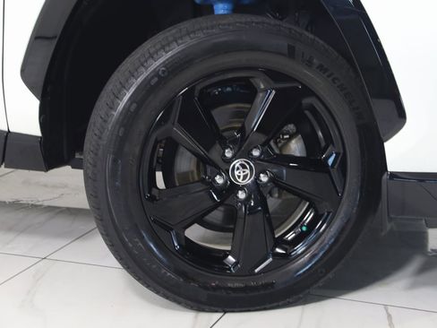 Used 2021 Toyota RAV4 XSE image 16