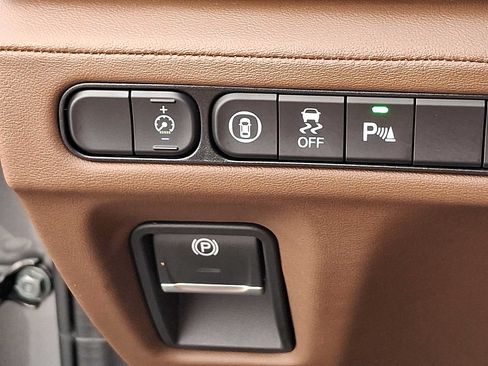 Used 2024 Acura MDX SH-AWD w/ Technology Package image 25