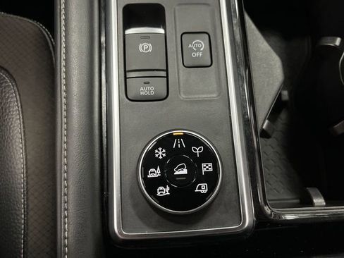 Used 2022 Nissan Pathfinder SL image 23