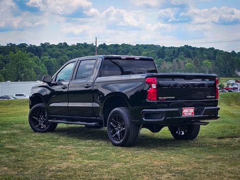 Used 2025 Chevrolet Silverado 1500 Custom Trail Boss AWD/4WD image 7