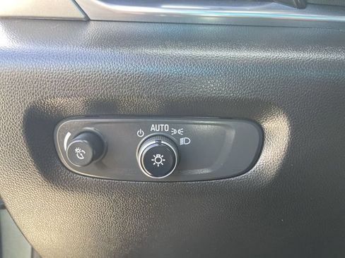 Used 2023 Chevrolet Traverse LT w/ LPO, Floor Liner Package AWD/4WD image 34