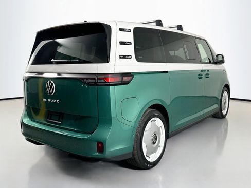 New 2025 Volkswagen ID. Buzz 1st Edition image 4