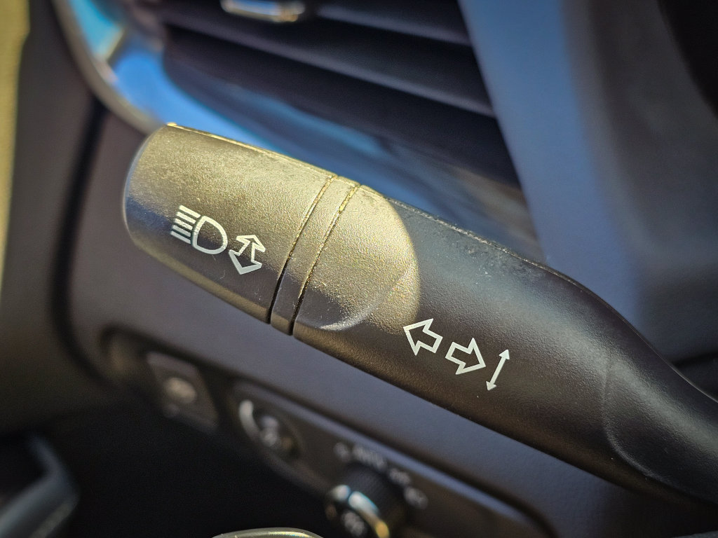 Used 2018 Buick Enclave Essence FWD image 20