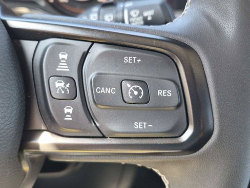 Certified 2025 Jeep Wrangler Unlimited Sport AWD/4WD image 24
