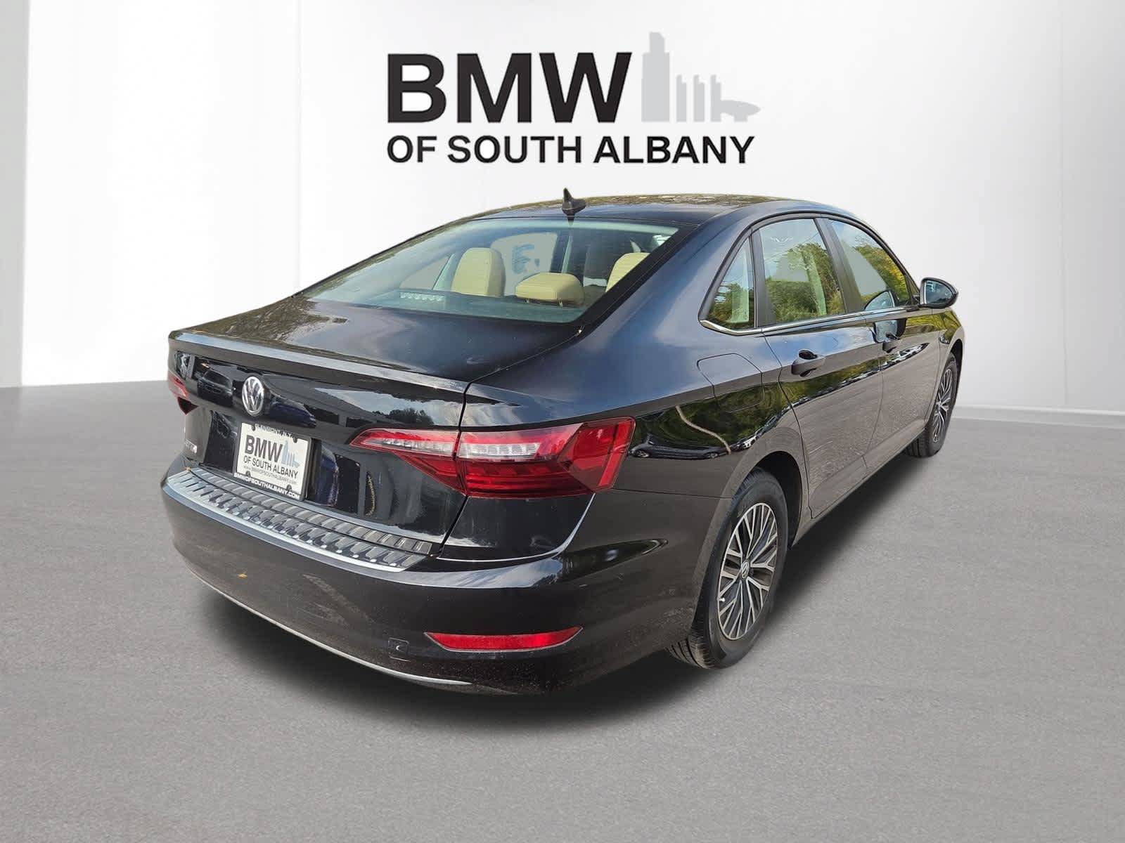 Used 2020 Volkswagen Jetta SE w/ SE Cold Weather Package FWD image 5