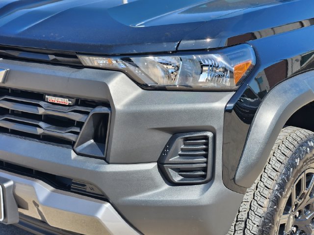 Used 2026 Chevrolet Colorado Trail Boss AWD/4WD image 14
