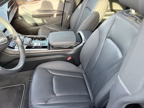Used 2021 Audi Q8 Premium AWD/4WD image 5