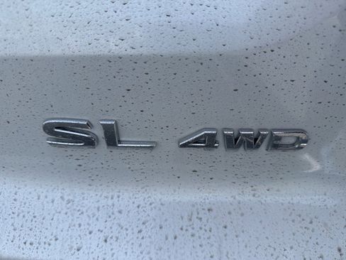 Used 2025 Nissan Pathfinder SL w/ Cargo Package image 10