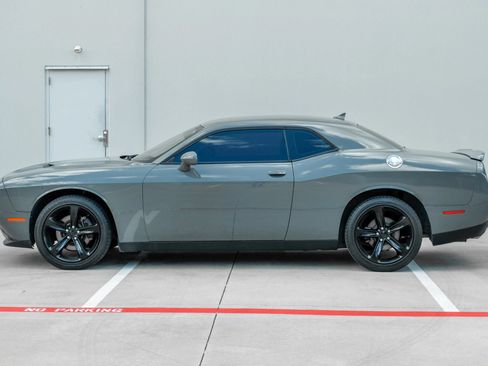 Used 2018 Dodge Challenger R/T w/ Sound Group RWD image 9