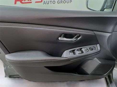 Used 2024 Nissan Sentra SV image 28