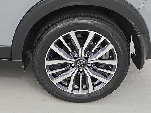 Used 2024 Nissan Kicks SV image 30