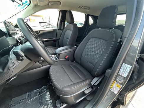 Used 2025 Ford Escape Active AWD/4WD image 16
