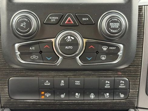 Used 2016 RAM 1500 Limited image 19