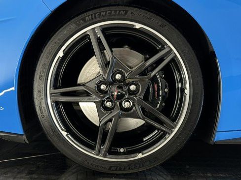 Used 2023 Chevrolet Corvette Stingray Premium Cpe w/ Z51 Performance Package RWD image 30