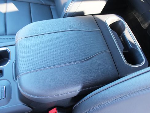 New 2026 GMC Sierra 1500 Denali w/ Technology Package image 41