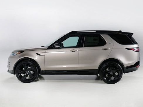 New 2026 Land Rover Discovery Dynamic SE image 6