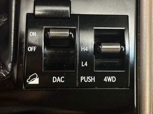 Used 2020 Lexus GX 460 Premium w/ Premium Package AWD/4WD image 36