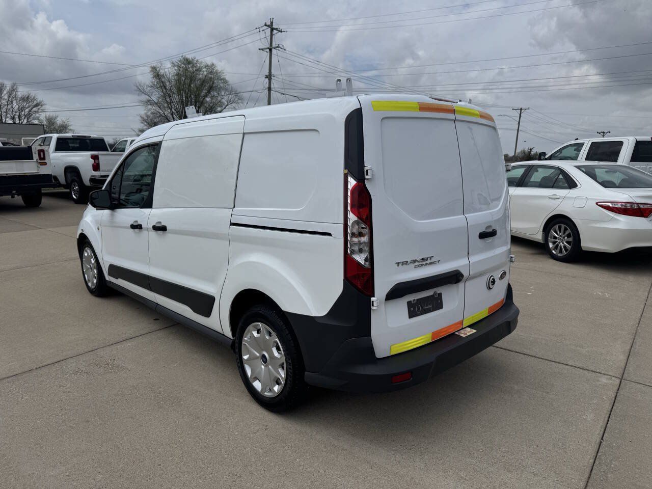 Used 2016 Ford Transit Connect XL FWD image 4