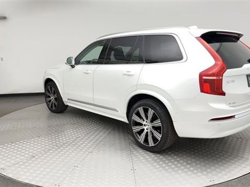 Certified 2025 Volvo XC90 B6 Plus w/ Protection Package Premier image 4