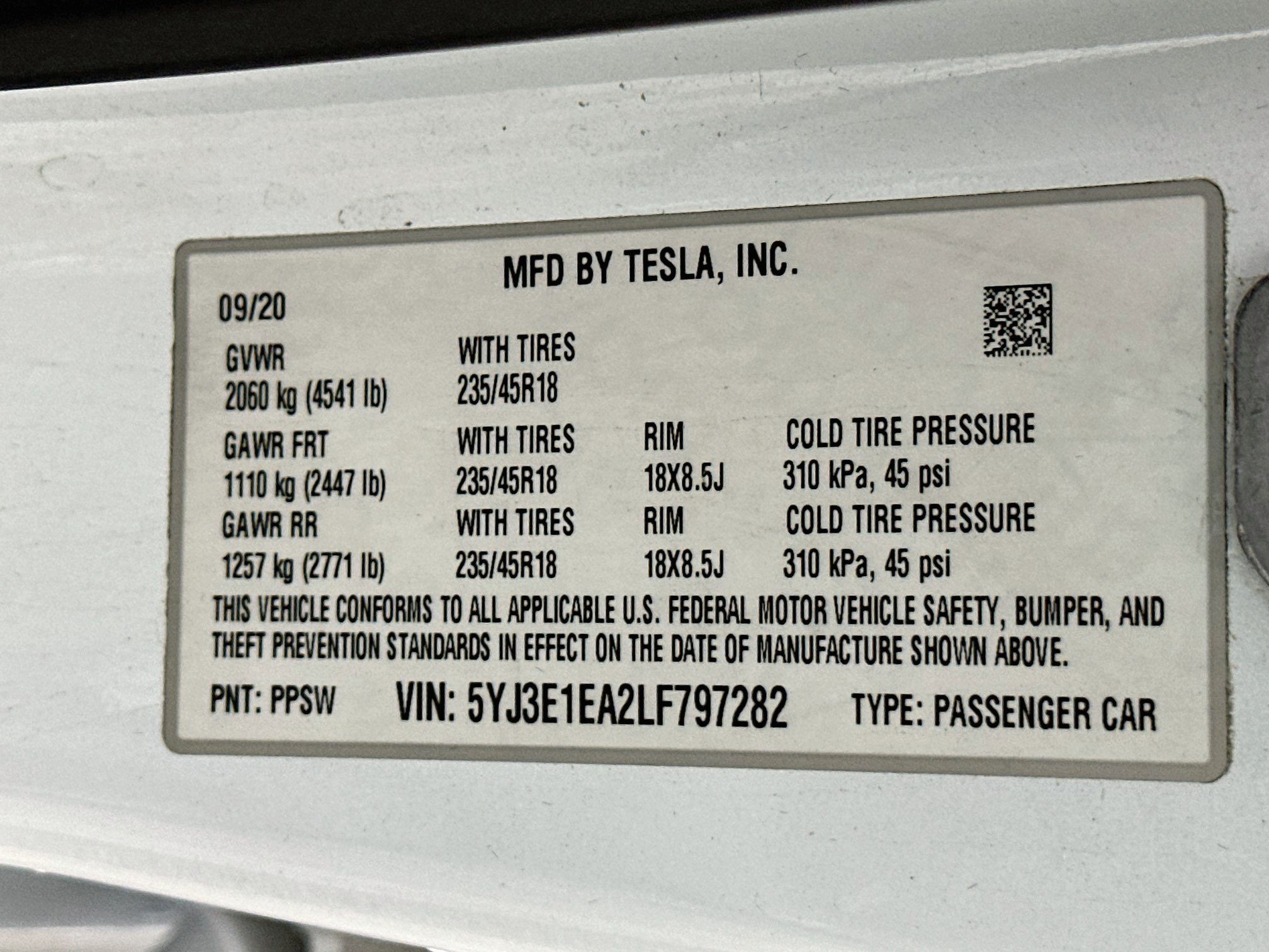 Used 2020 Tesla Model 3 Standard Range Plus RWD image 12