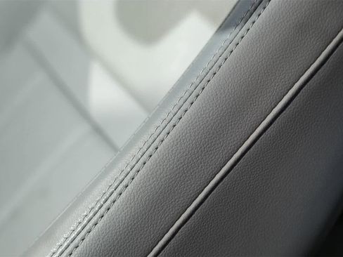 Certified 2025 Land Rover Range Rover Evoque S image 23