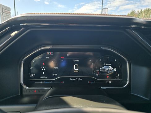 Used 2025 GMC Sierra 1500 AT4 image 25