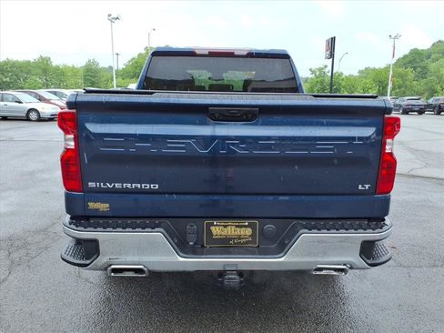 Used 2022 Chevrolet Silverado 1500 LT AWD/4WD image 18