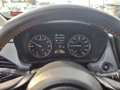 Certified 2025 Subaru Crosstrek 2.5i Limited image 9