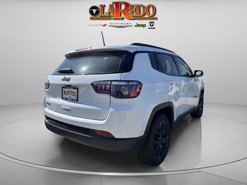 New 2026 Jeep Compass Latitude image 7
