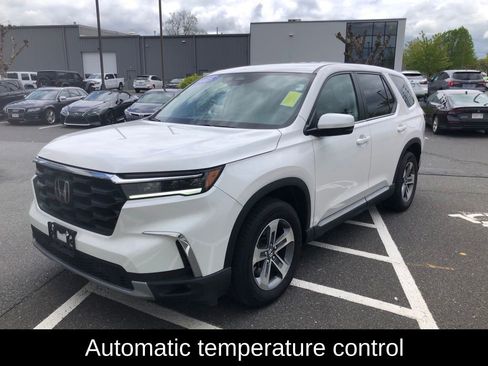 Used 2025 Honda Pilot EX-L image 7