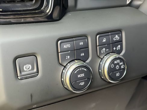 Used 2024 GMC Sierra 1500 AT4X AWD/4WD image 22