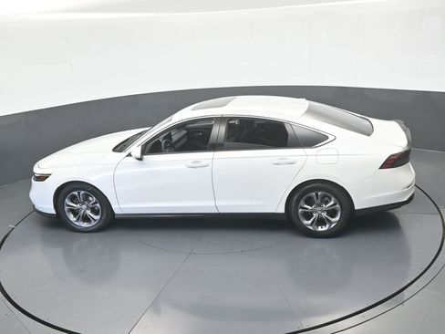 Used 2024 Honda Accord EX image 47