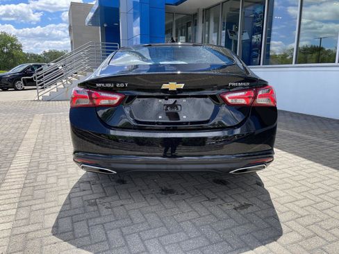 Used 2022 Chevrolet Malibu Premier FWD image 4