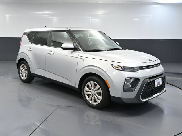 Used 2020 Kia Soul LX FWD image 1